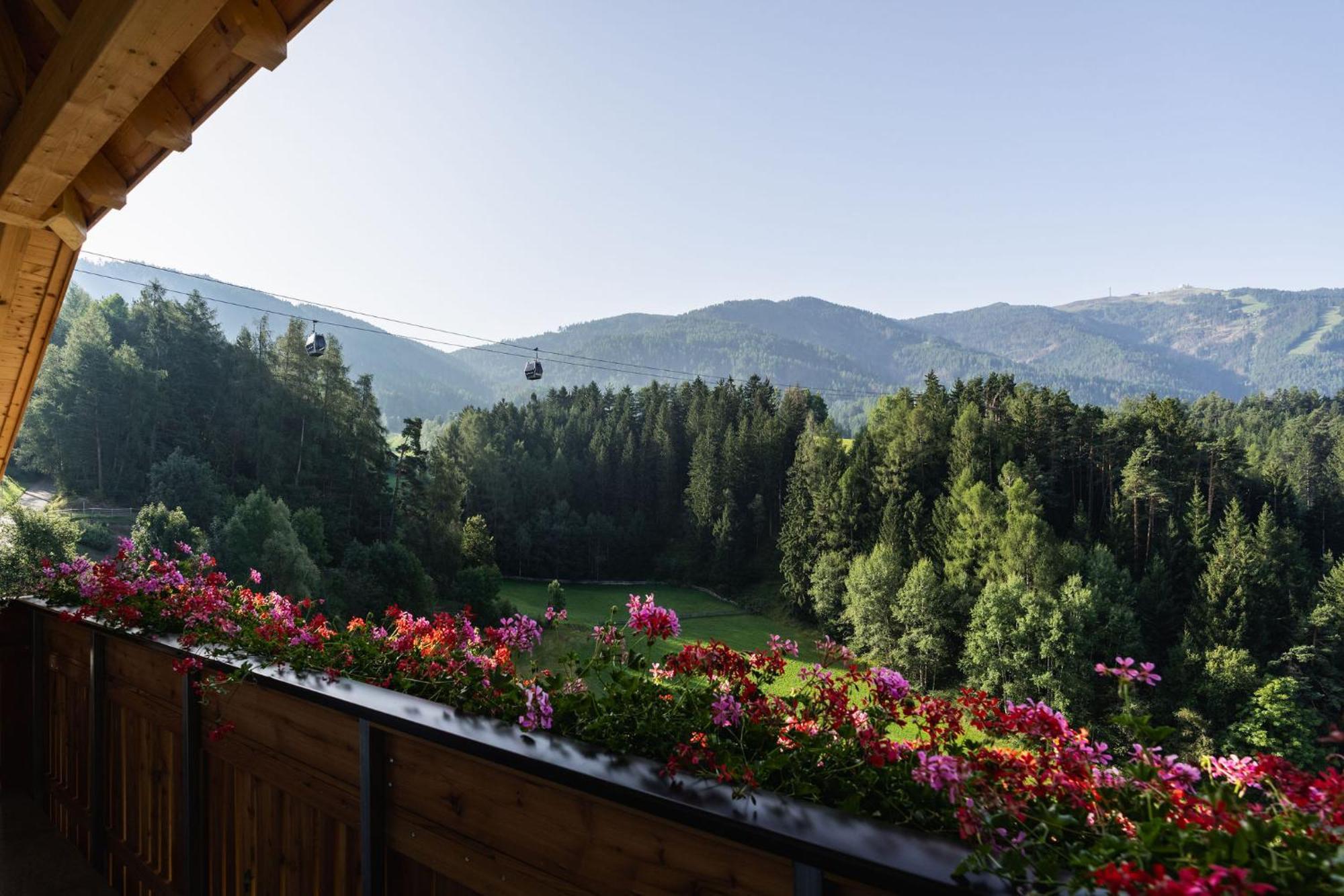 App Mittermairhof Apartment Riscone Bagian luar foto