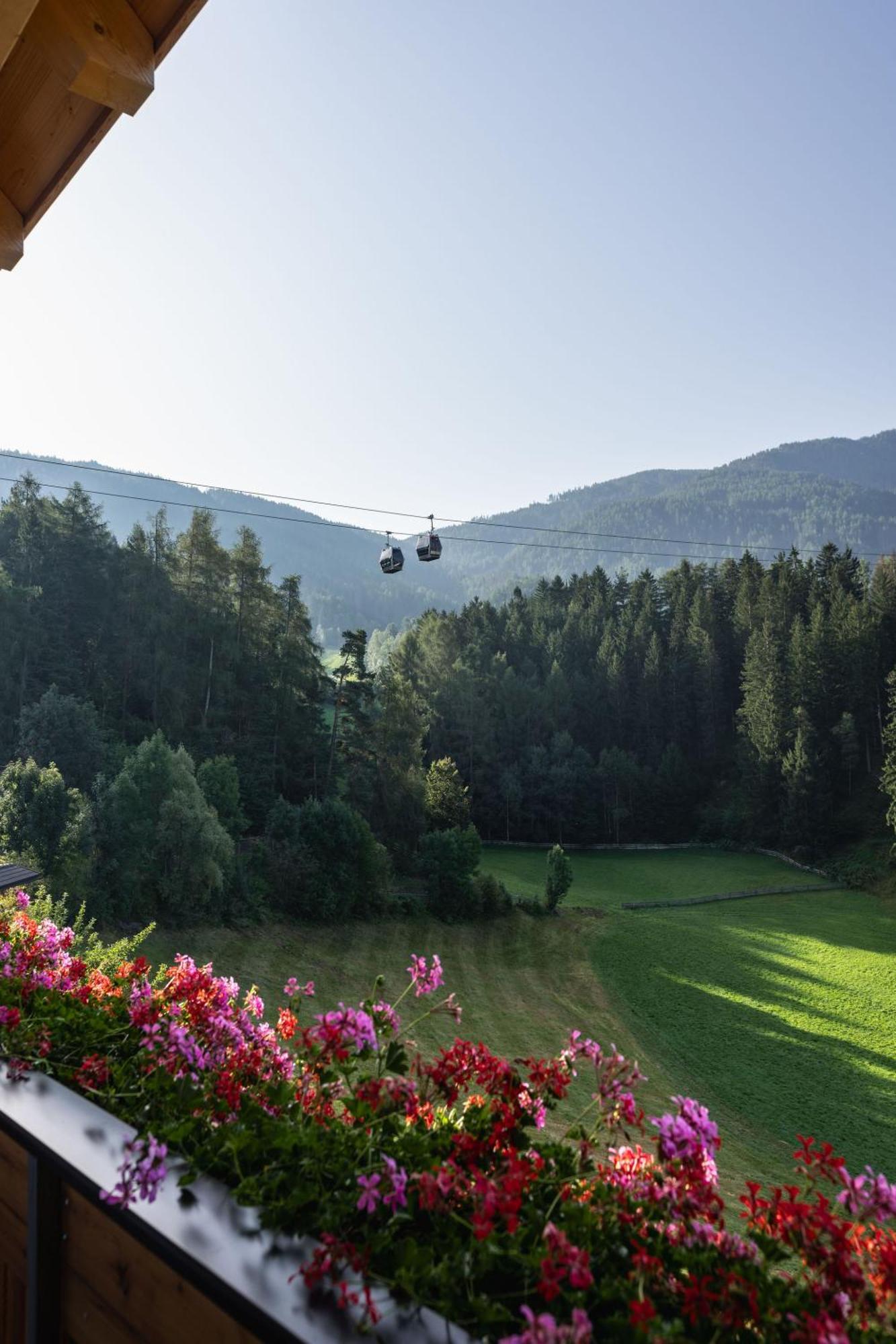 App Mittermairhof Apartment Riscone Bagian luar foto
